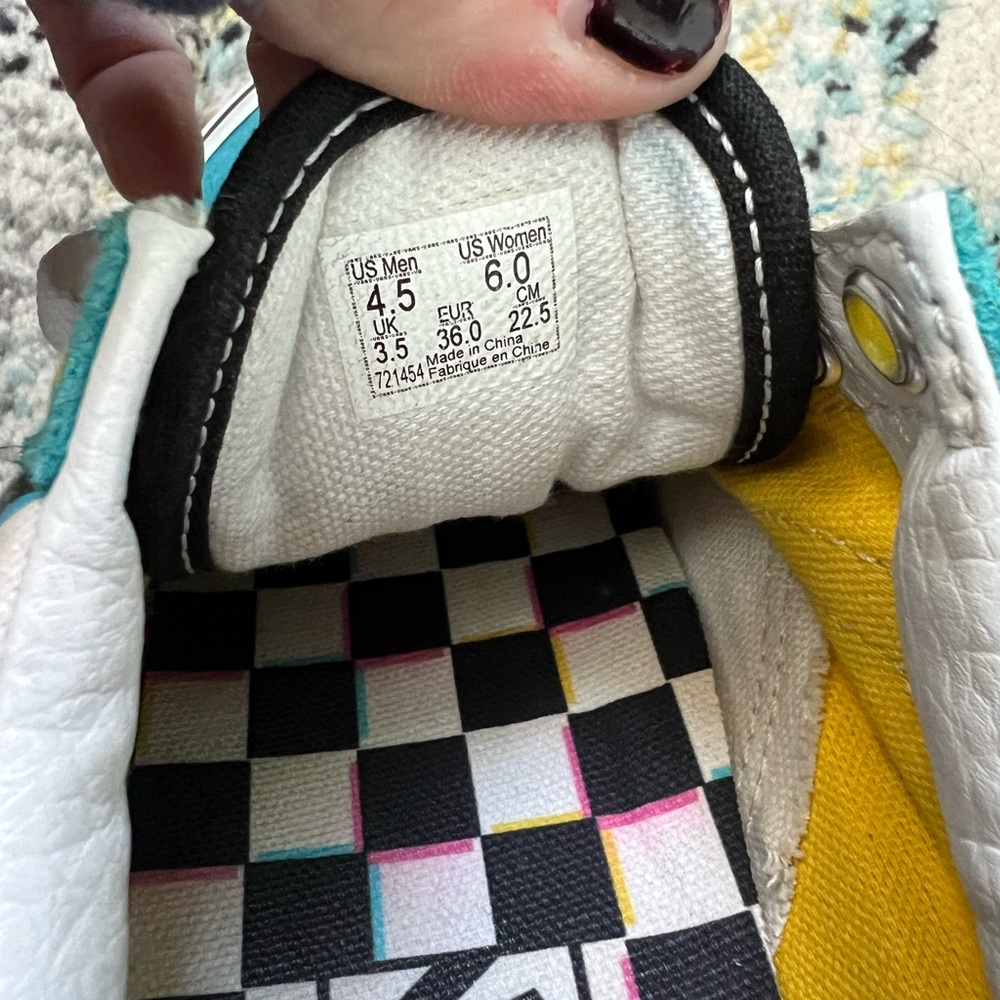 Fun CMYK checkered pattern Vans - Picture 4 of 6